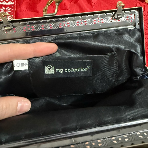 mg collection peacock beaded bag - Picture 5 of 5